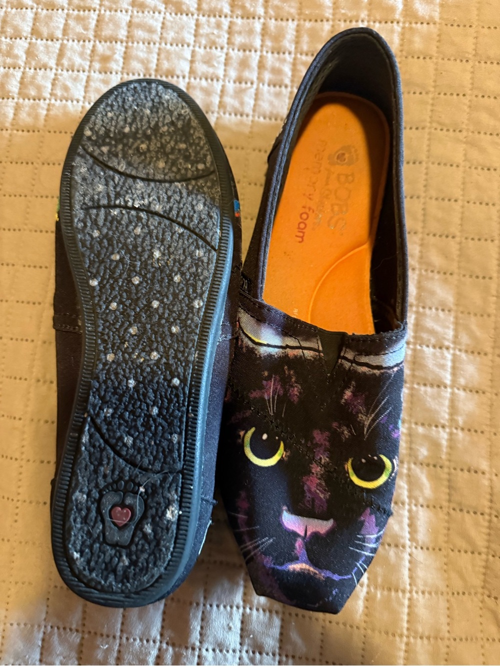 Skechers cat face women’s slip one